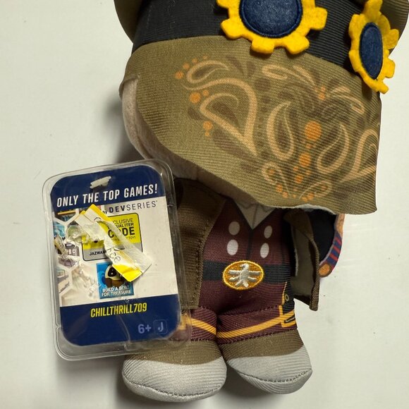 DevSeries chillthrill709 Collector Plush 8 inch with Exclusive Virtual Item Code - Picture 3 of 4